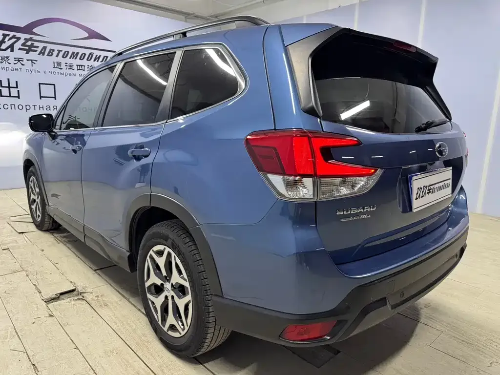 Subaru Forester 2021 из CN, фото 3