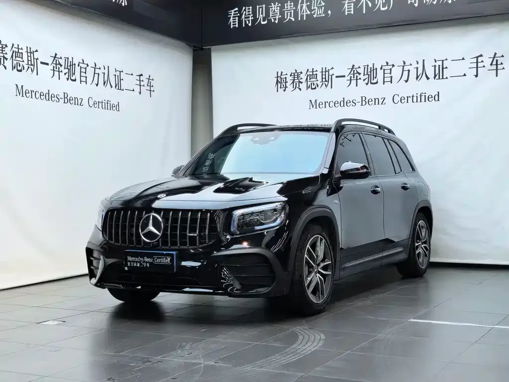 Mercedes-Benz GLB AMG — фото 1