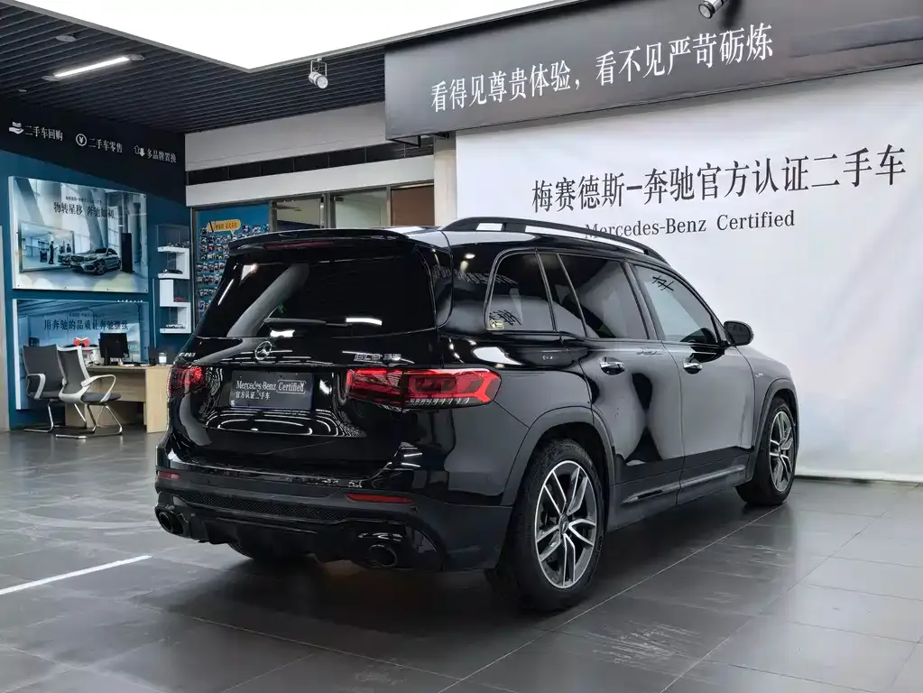 Mercedes-Benz GLB AMG — фото 10