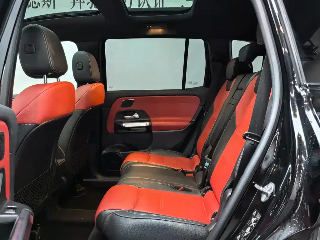 Mercedes-Benz GLB AMG — фото 7