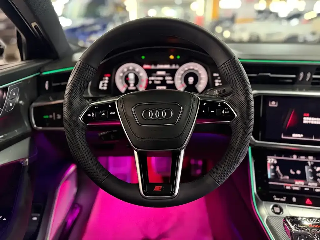 Audi A6L — фото 2