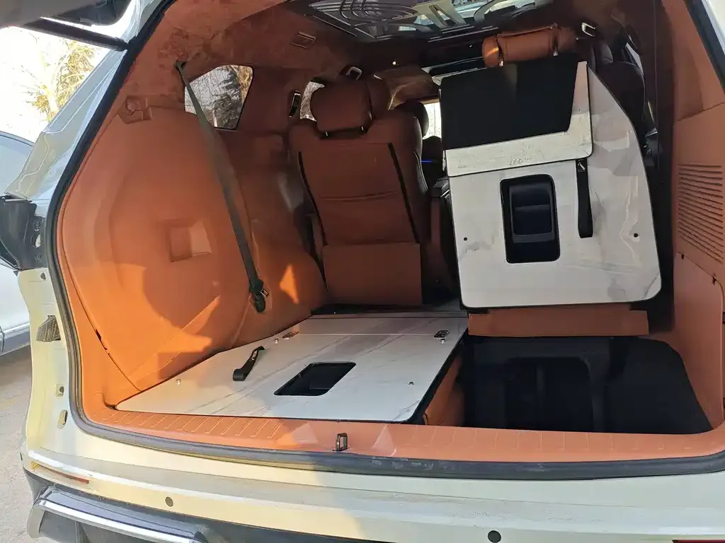 Toyota Sienna 2023 из CN, фото 8