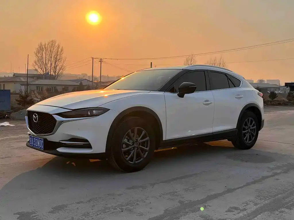 Mazda CX-4 — фото 1