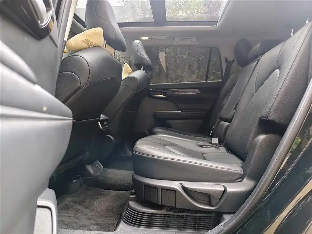 Toyota Highlander 2022 из CN, фото 2