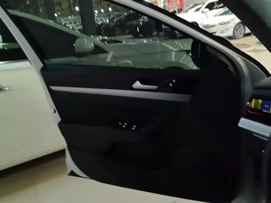 Volkswagen Lavida 2025 из CN, фото 7