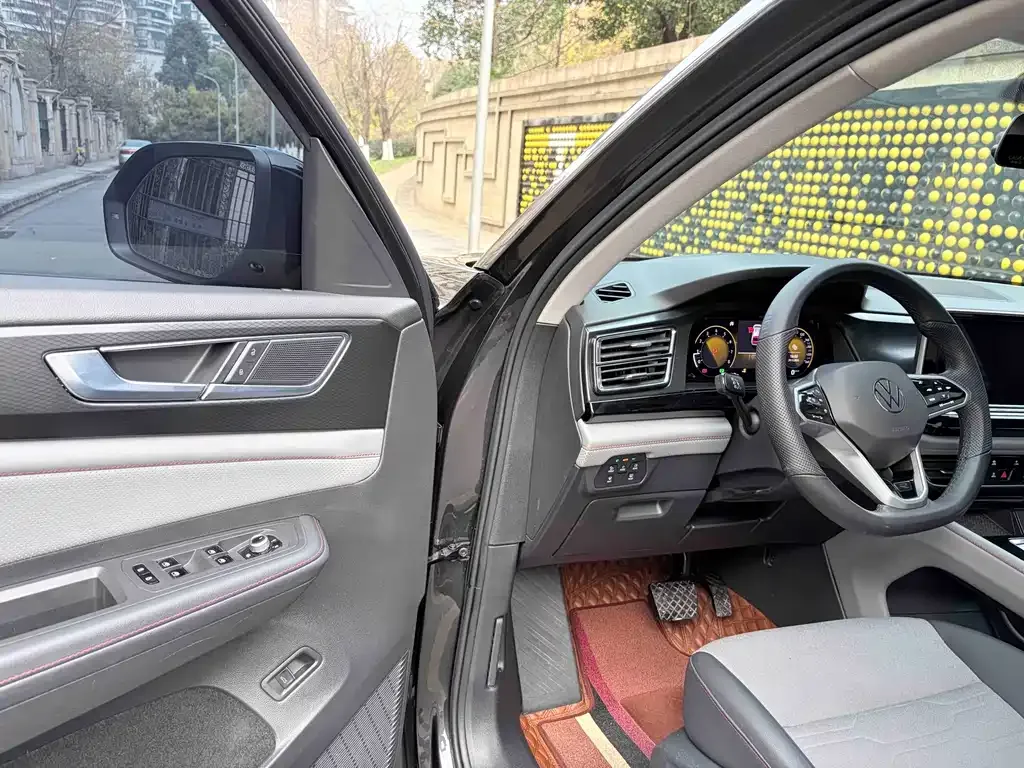 Volkswagen Teramont 2023 из CN, фото 6