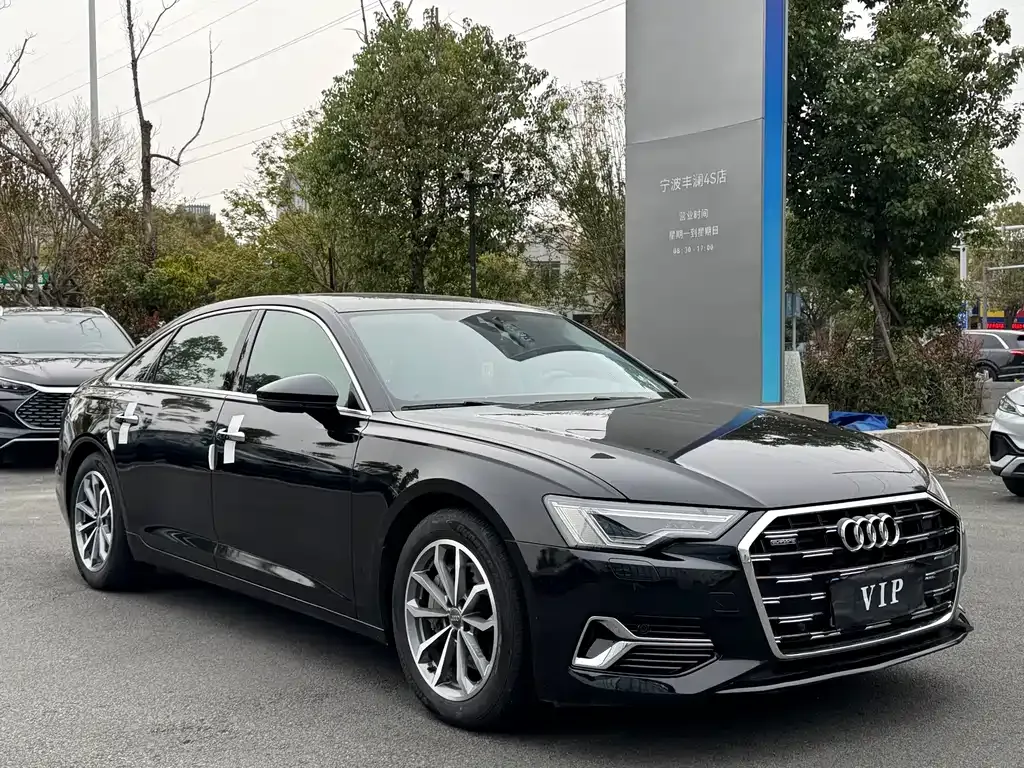 Audi A6L — фото 2