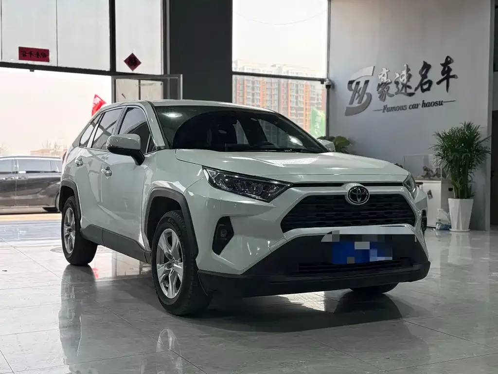 Toyota RAV4 2024 из CN, фото 9