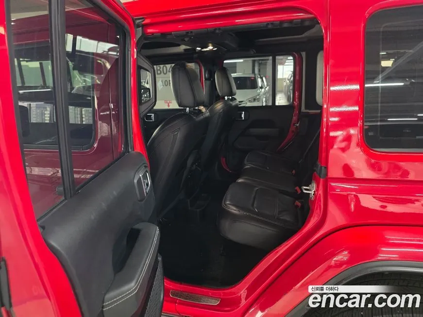 Jeep Wrangler 2021 из KR, фото 8