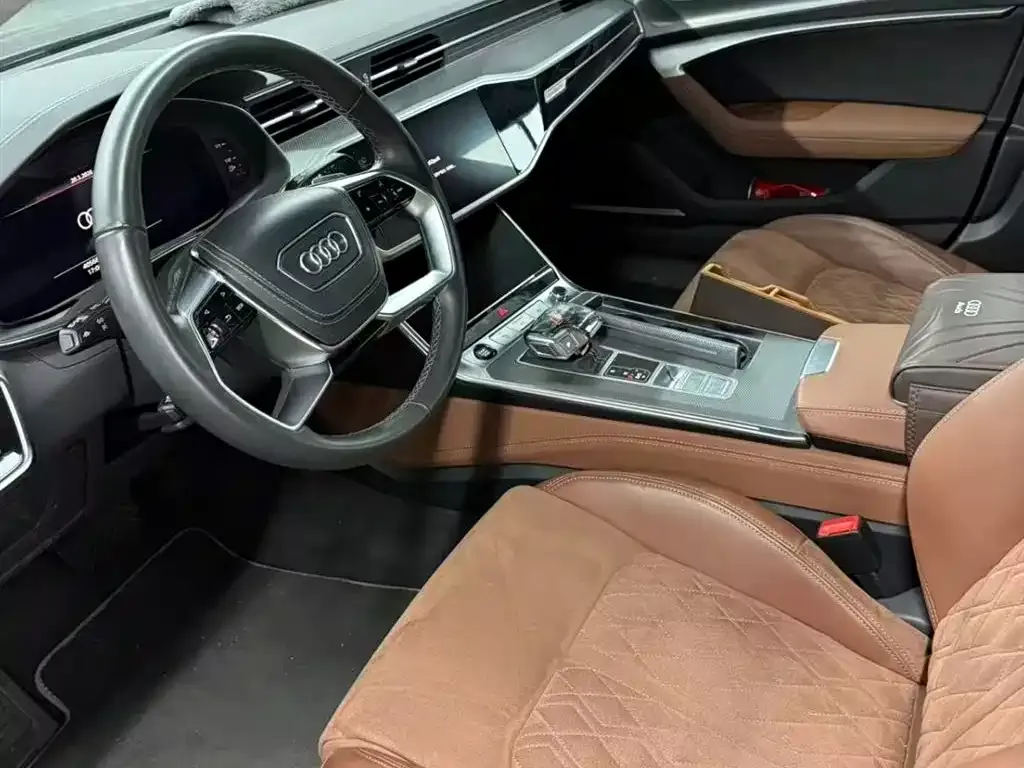 Audi A7L — фото 4
