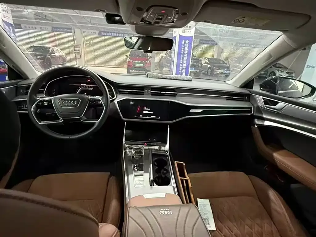 Audi A7L — фото 3
