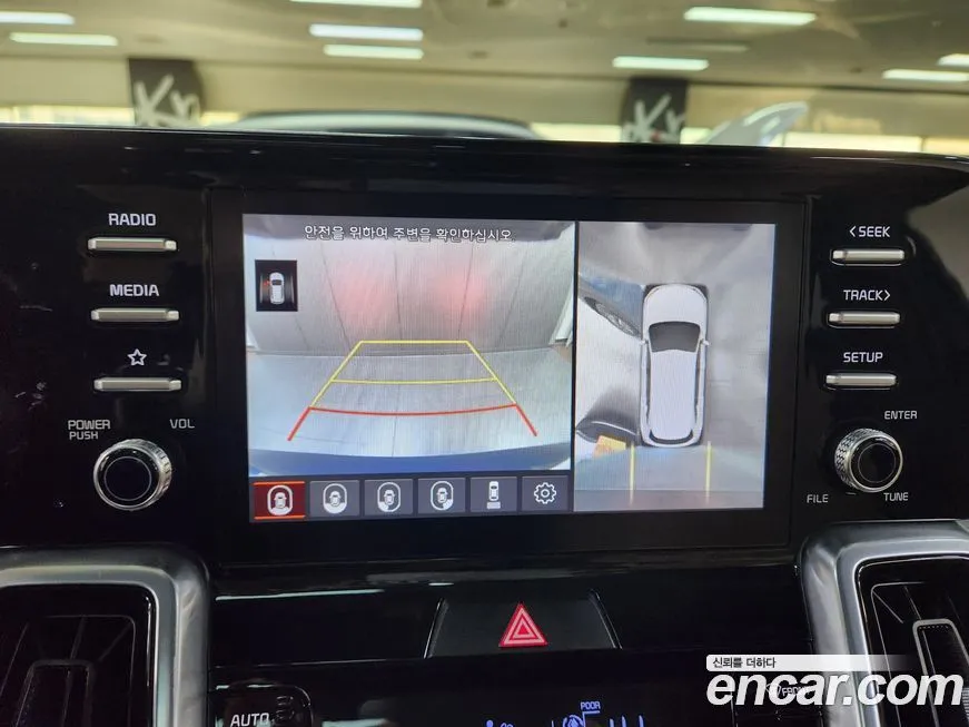 Kia Sorento — фото 10