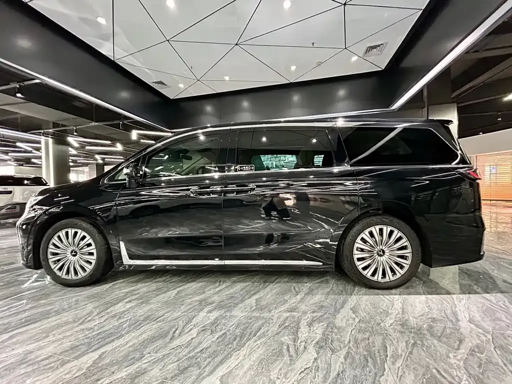 VOYAH Dreamer — фото 7