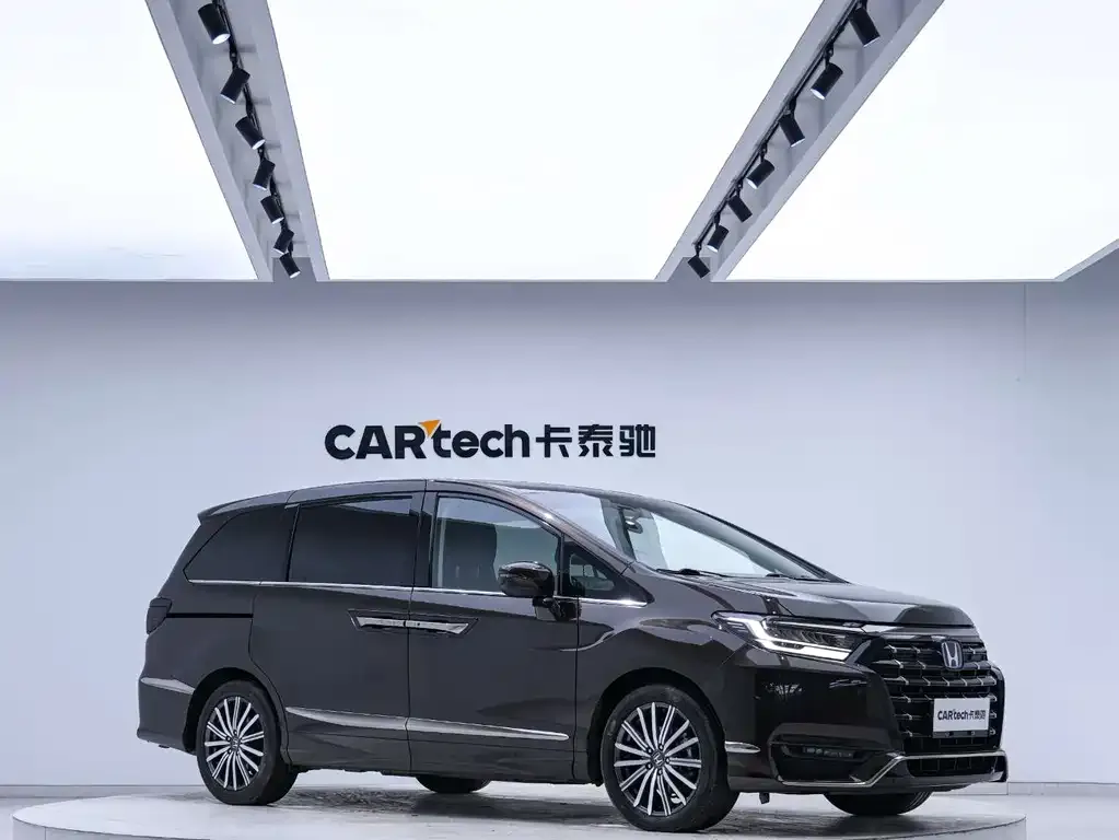 Honda Elysion 2023 из CN, фото 4