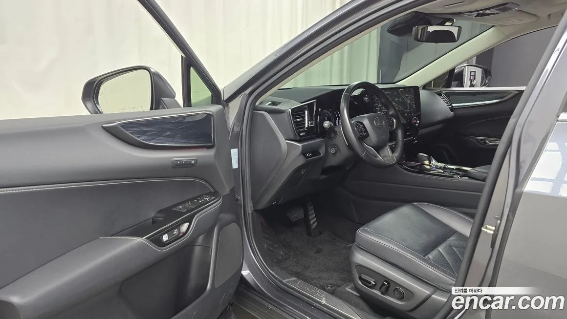 Lexus NX 2023 из KR, фото 2