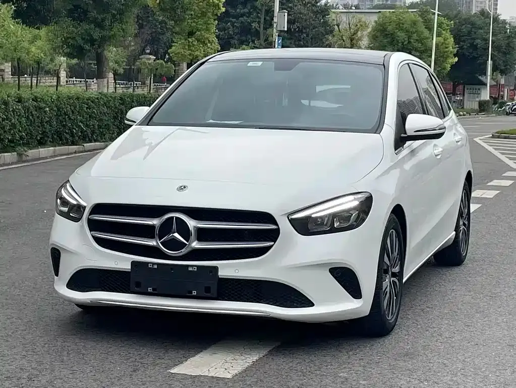 Mercedes-Benz B-Class — фото 1