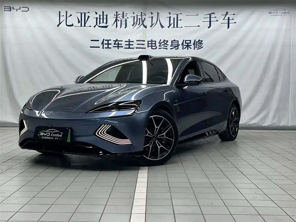 BYD Seal — фото 1