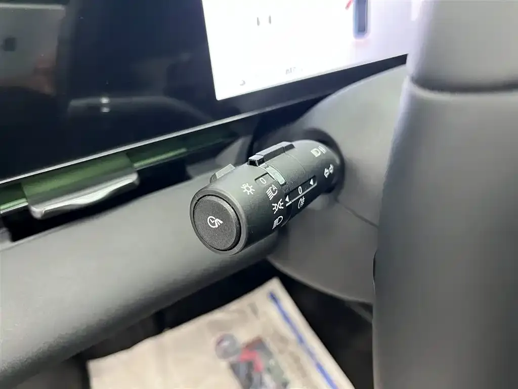 BYD Seal — фото 3
