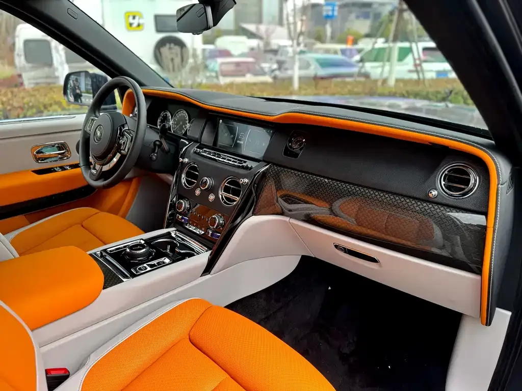 Rolls-Royce Cullinan 2021 из CN, фото 4