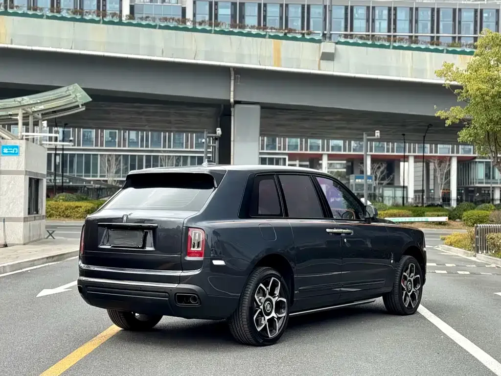 Rolls-Royce Cullinan 2021 из CN, фото 3