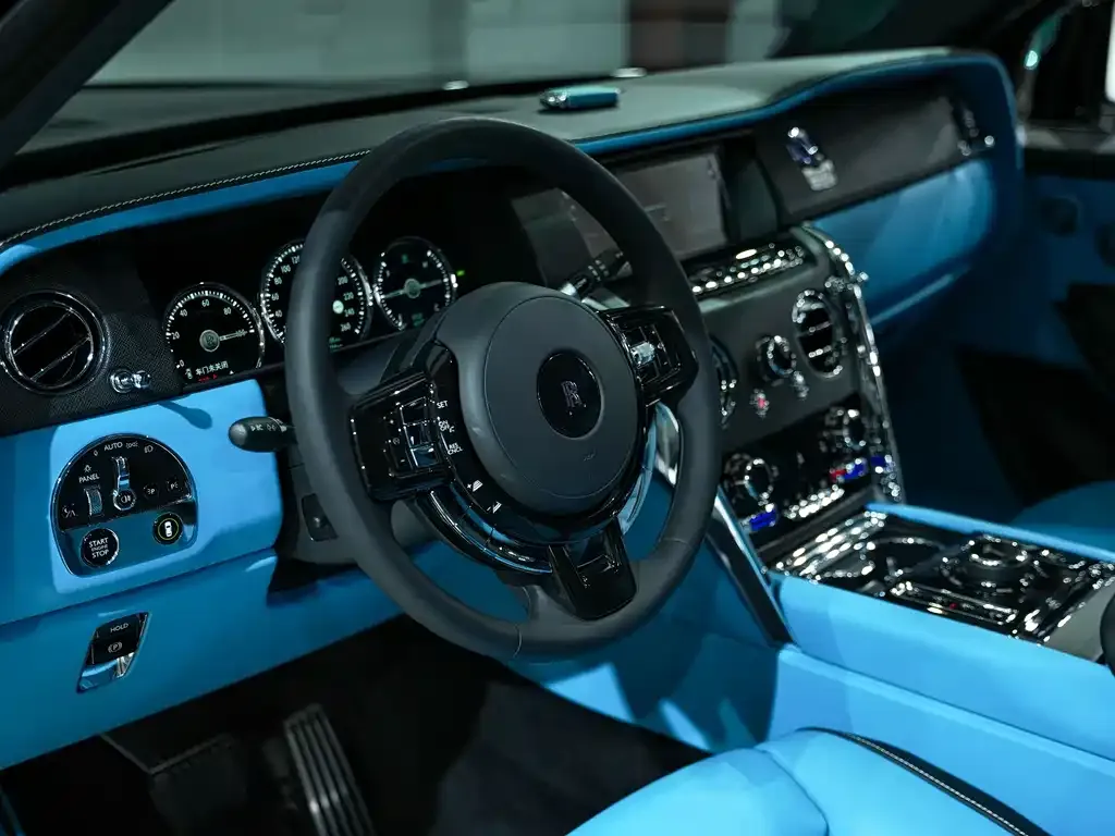 Rolls-Royce Cullinan 2023 из CN, фото 7