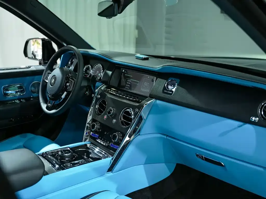 Rolls-Royce Cullinan 2023 из CN, фото 4