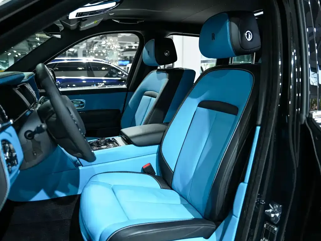 Rolls-Royce Cullinan 2023 из CN, фото 10