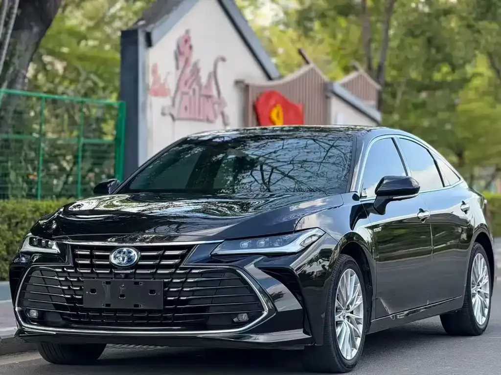 Toyota Avalon 2024 из CN, фото 1
