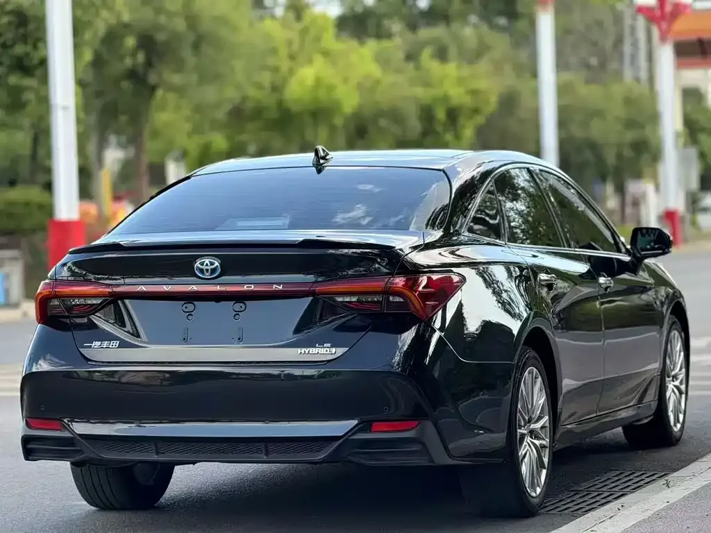 Toyota Avalon 2024 из CN, фото 2