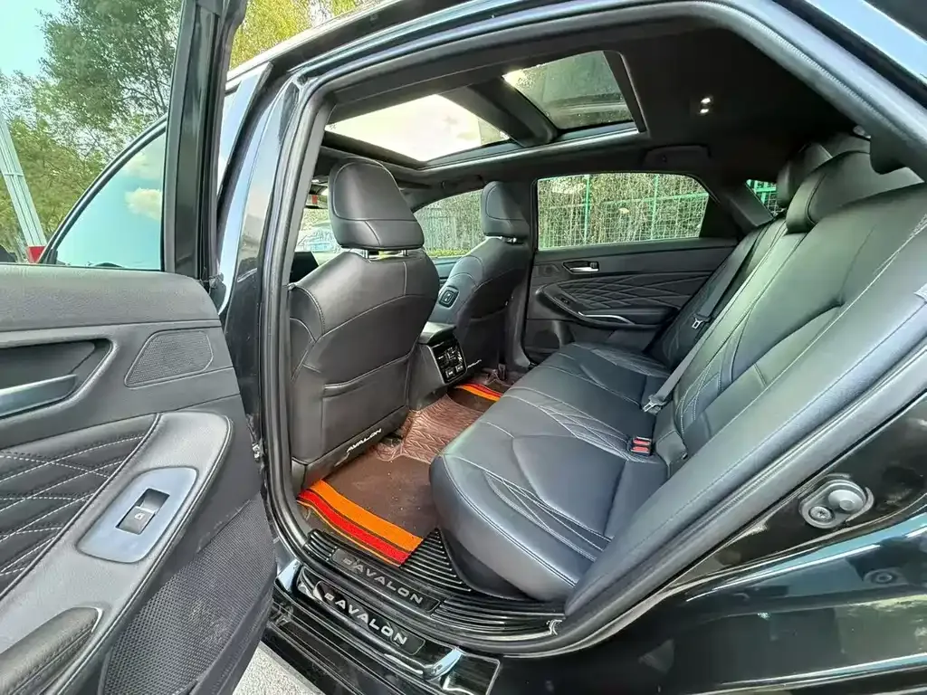 Toyota Avalon 2024 из CN, фото 8