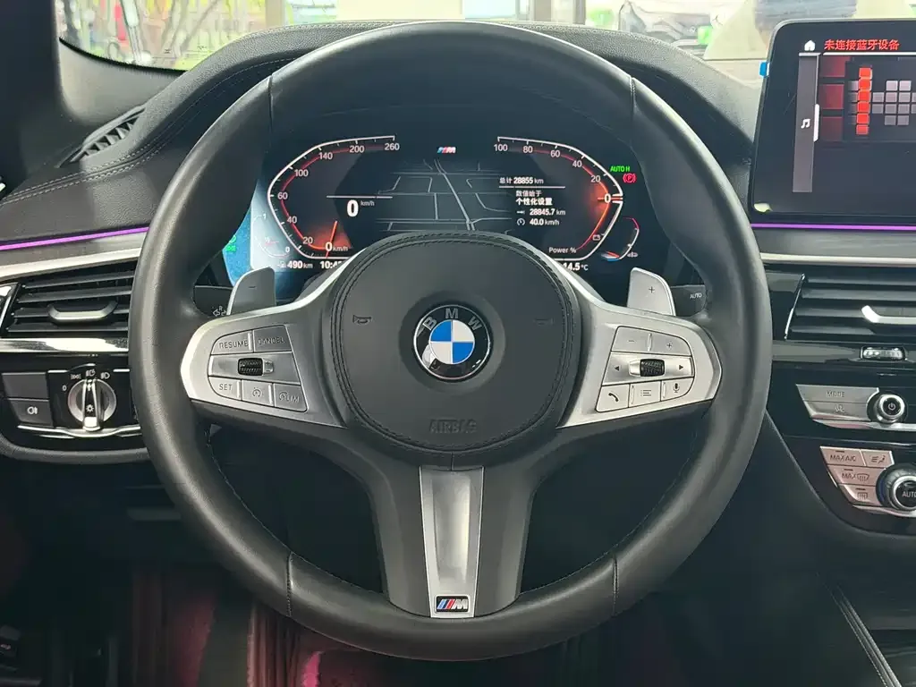 BMW 5 Series 2024 из CN, фото 10