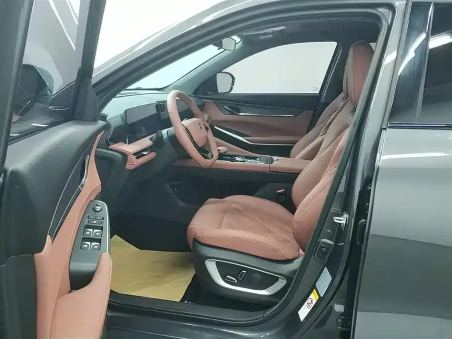Changan CS75PLUS — фото 3