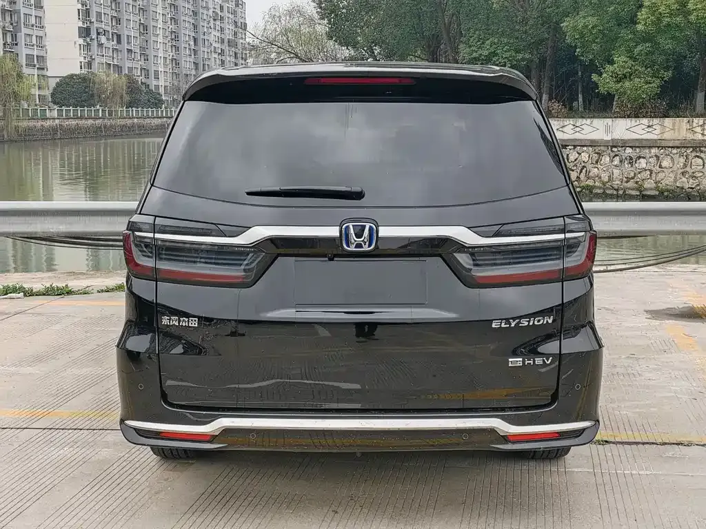 Honda Elysion 2023 из CN, фото 5