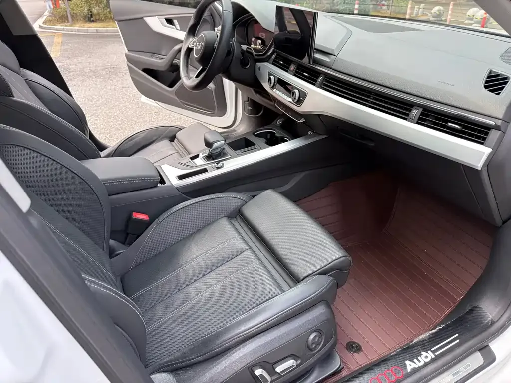 Audi A4L 2025 из CN, фото 5