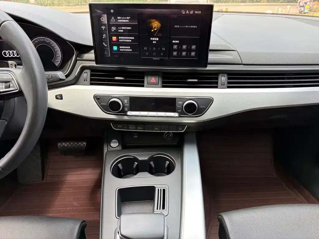 Audi A4L 2025 из CN, фото 3