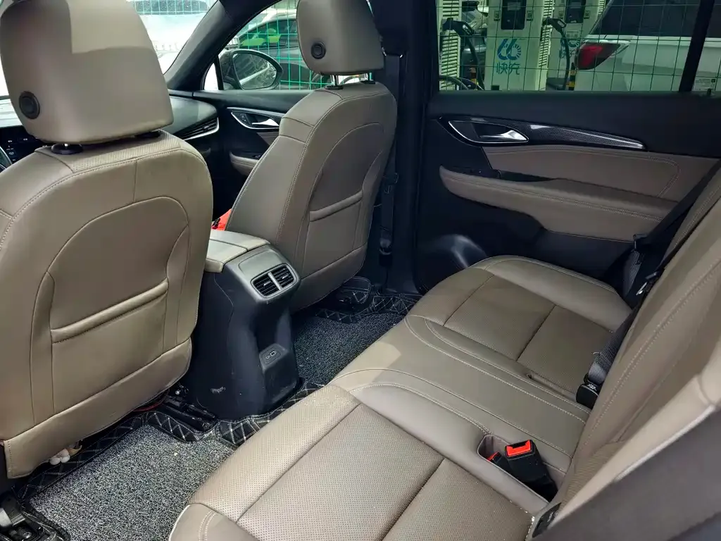Buick Envision Plus 2023 из CN, фото 8