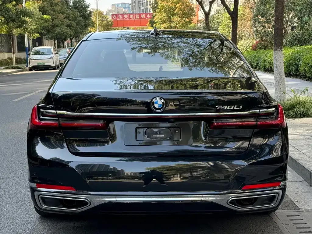 BMW 7 Series 2021 из CN, фото 10