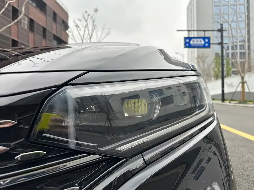 Volkswagen Passat — фото 3