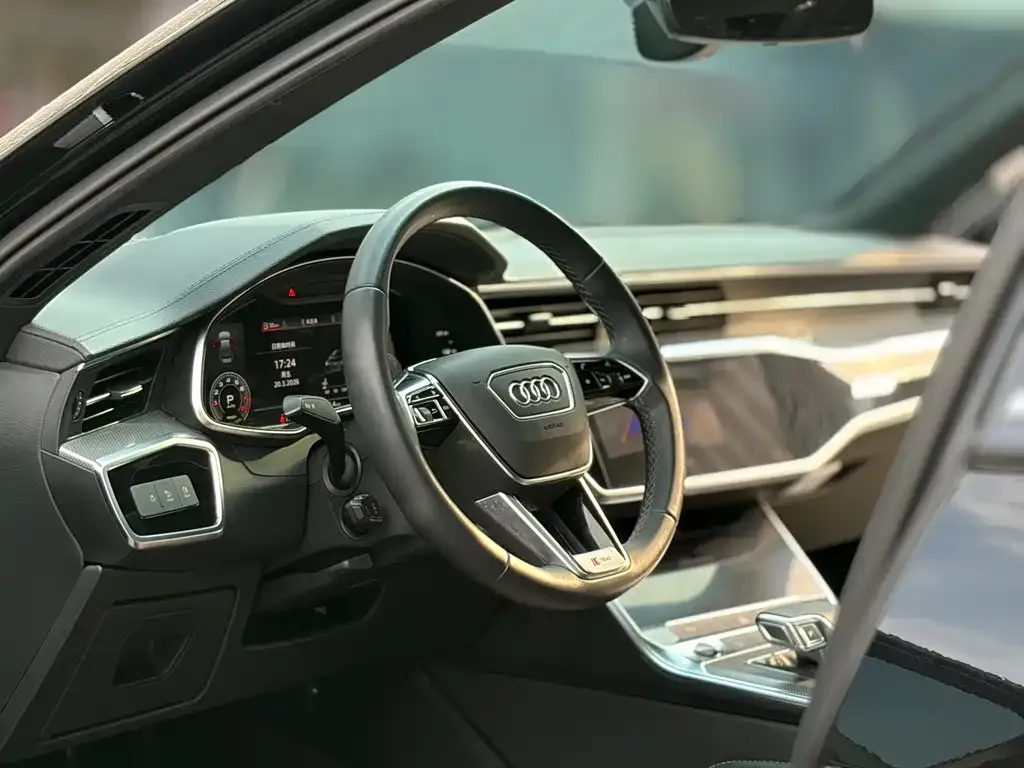 Audi A6L — фото 7