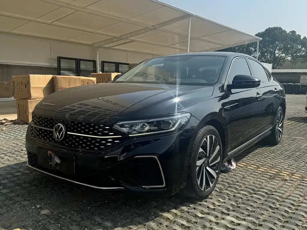 Volkswagen Passat 2022 из CN, фото 1