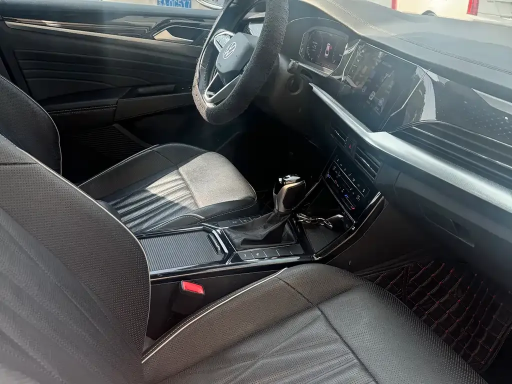 Volkswagen Passat 2022 из CN, фото 3