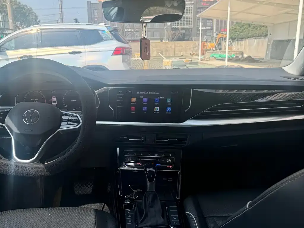 Volkswagen Passat 2022 из CN, фото 4