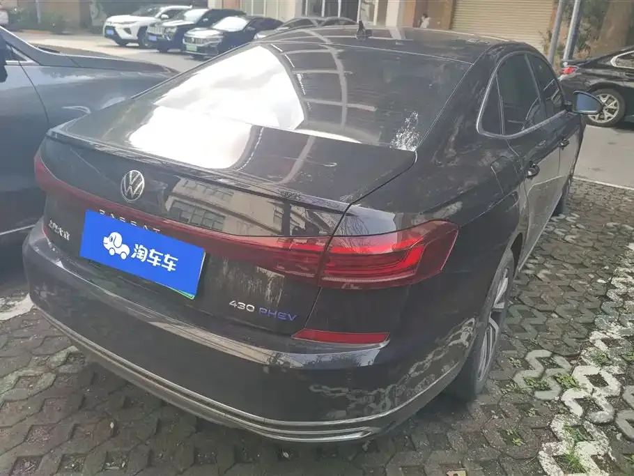 Volkswagen Passat New Energy — фото 6
