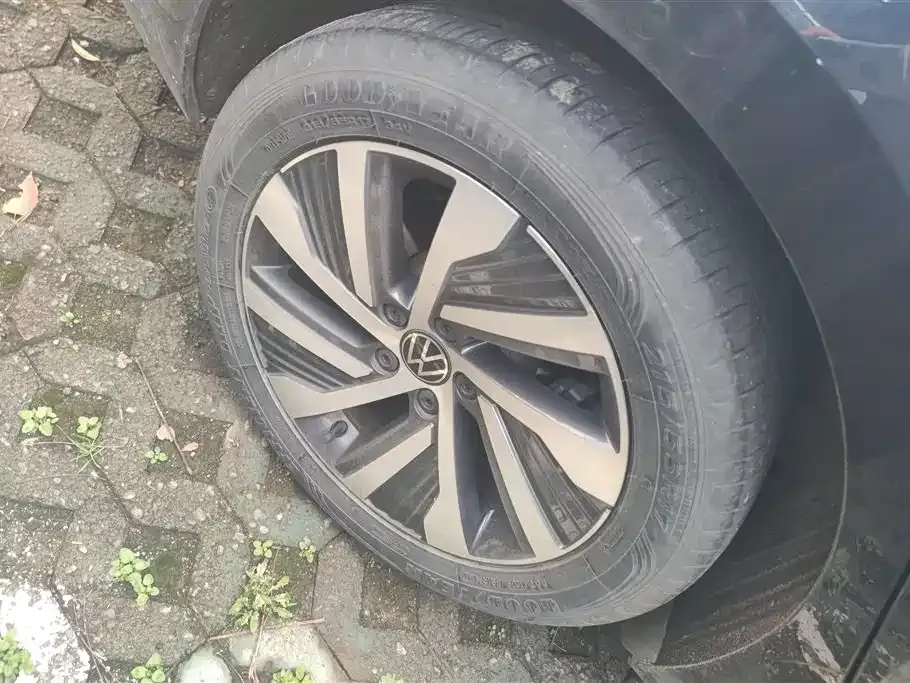 Volkswagen Passat New Energy — фото 8