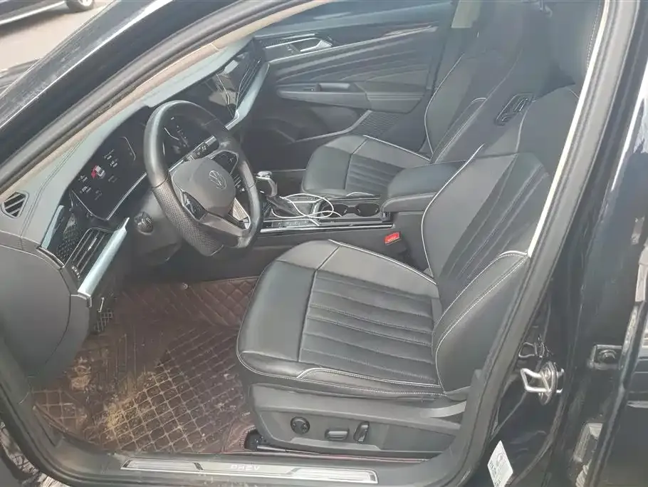Volkswagen Passat New Energy — фото 10
