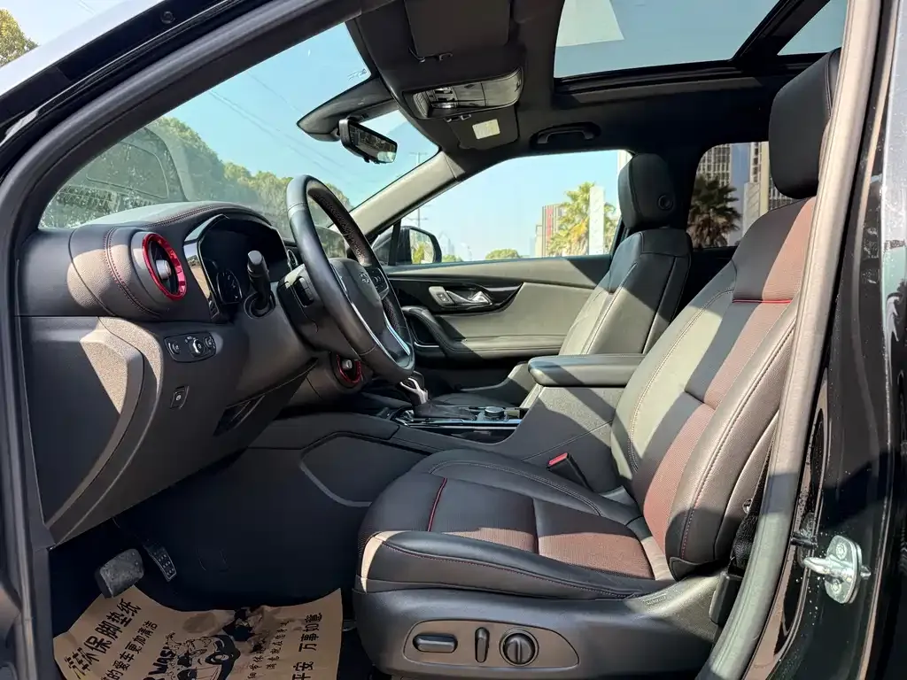 Chevrolet Blazer 2023 из CN, фото 3