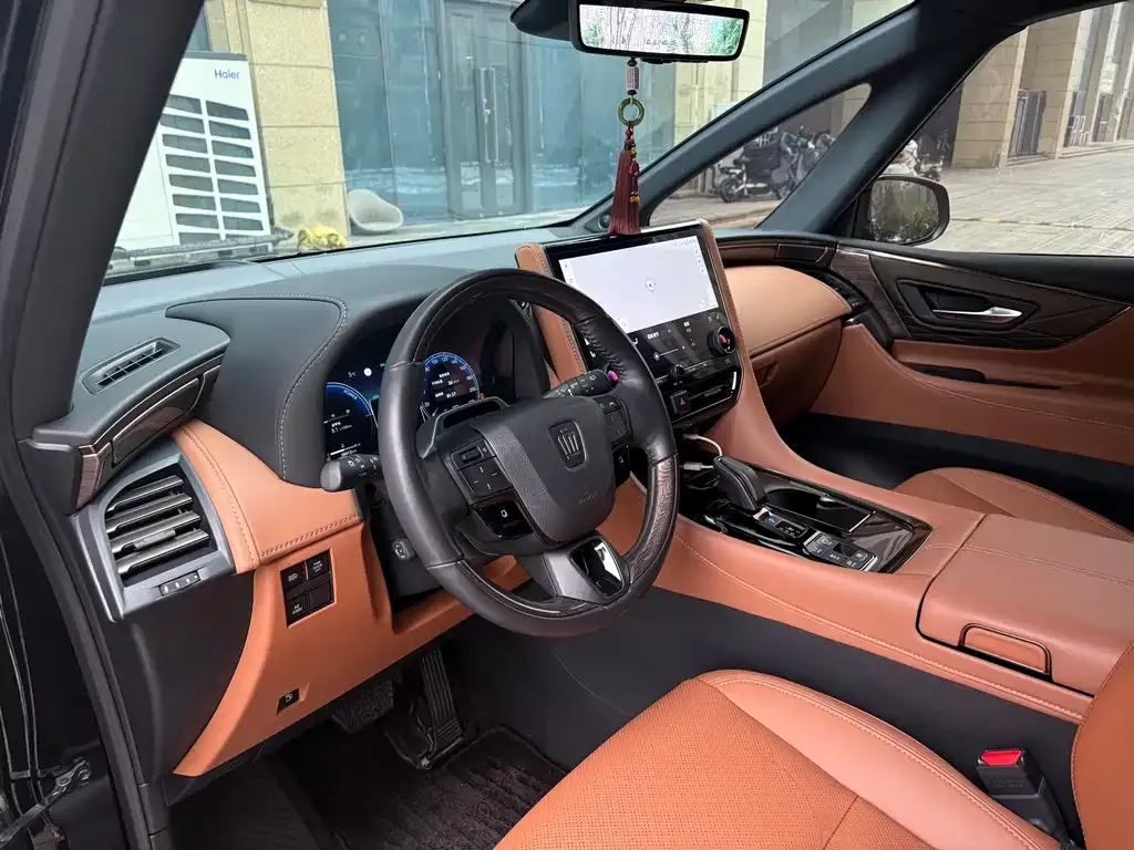 Toyota Vellfire — фото 5