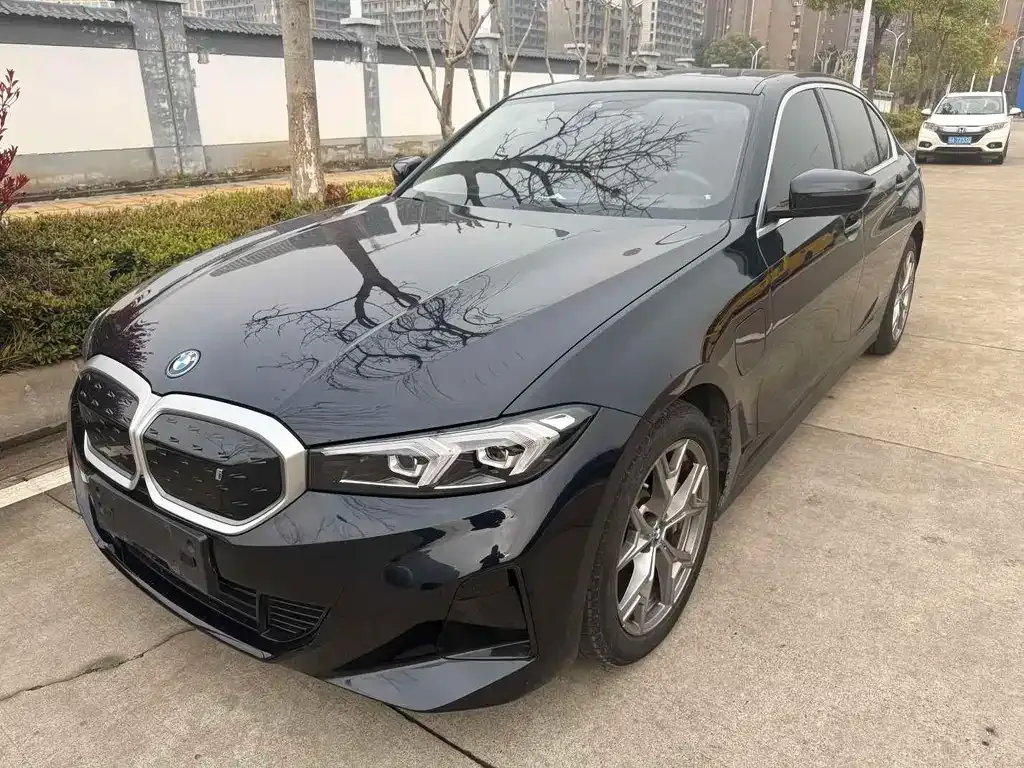BMW i3 — фото 1