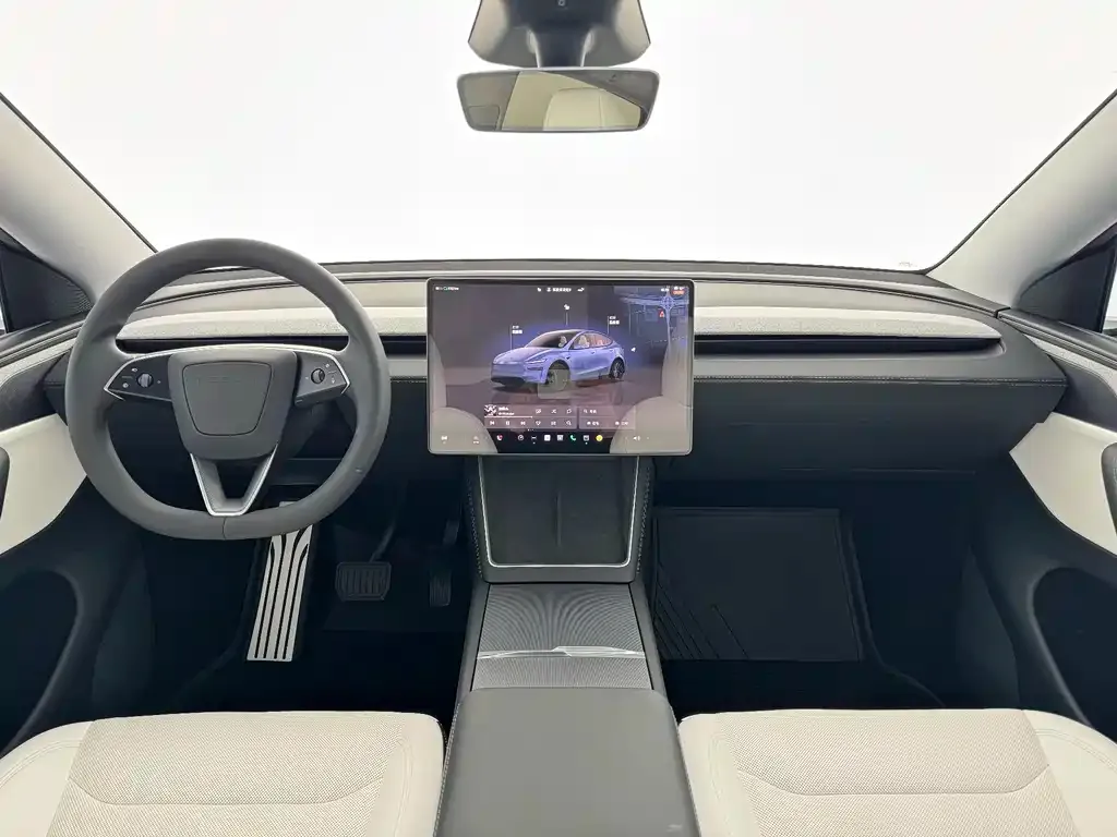 Tesla Model Y — фото 7