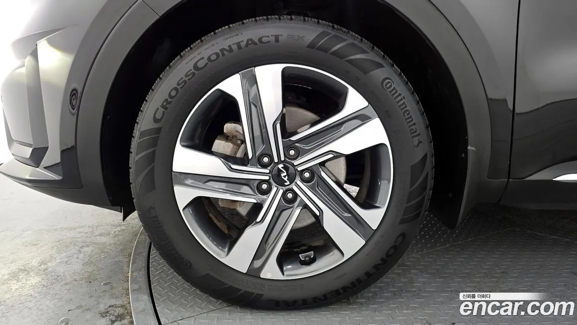 Kia Sorento — фото 8